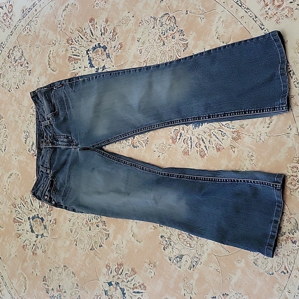 Silver Suki barely bootcut jeans distressed classic 5 pocket stretch sz 33 …EUC